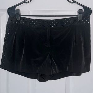 Express short black, size 4